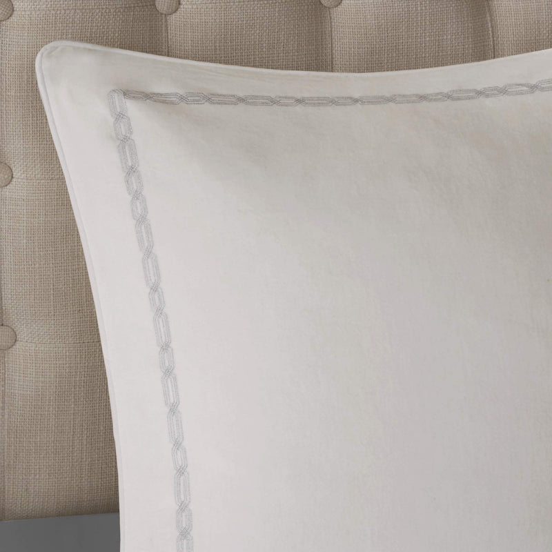 Madison Park Signature Hollywood Glam Cozy Comforter Set - All Season Bedding Combo Filled Insert and Removable Duvet Cover, Shams, Decorative Pillows, Metallic White King(110"x96") 10 Piece - Very Good
