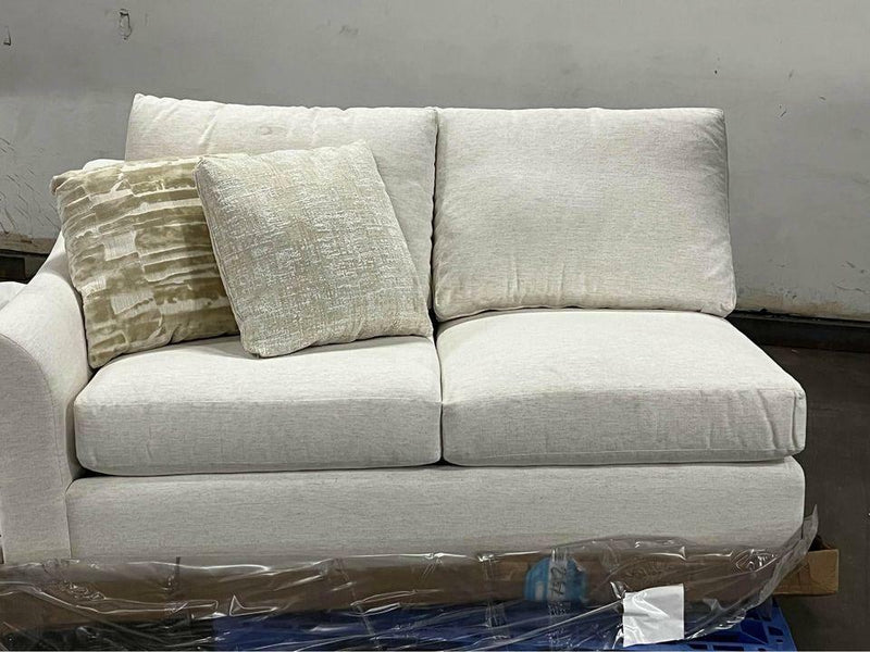 Huntington House Left Arm Loveseat White with 2 cushions