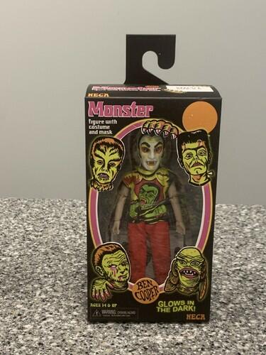 NECA BEN COOPER MONSTER DRACULA  5.5" GLOW IN THE DARK FIGURE BRAND NEW