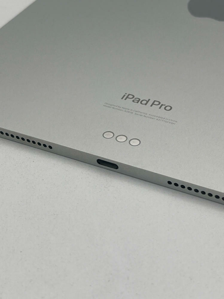 Apple iPad Pro 11-inch, M4 Chip, 256GB, Wi-Fi  - Silver